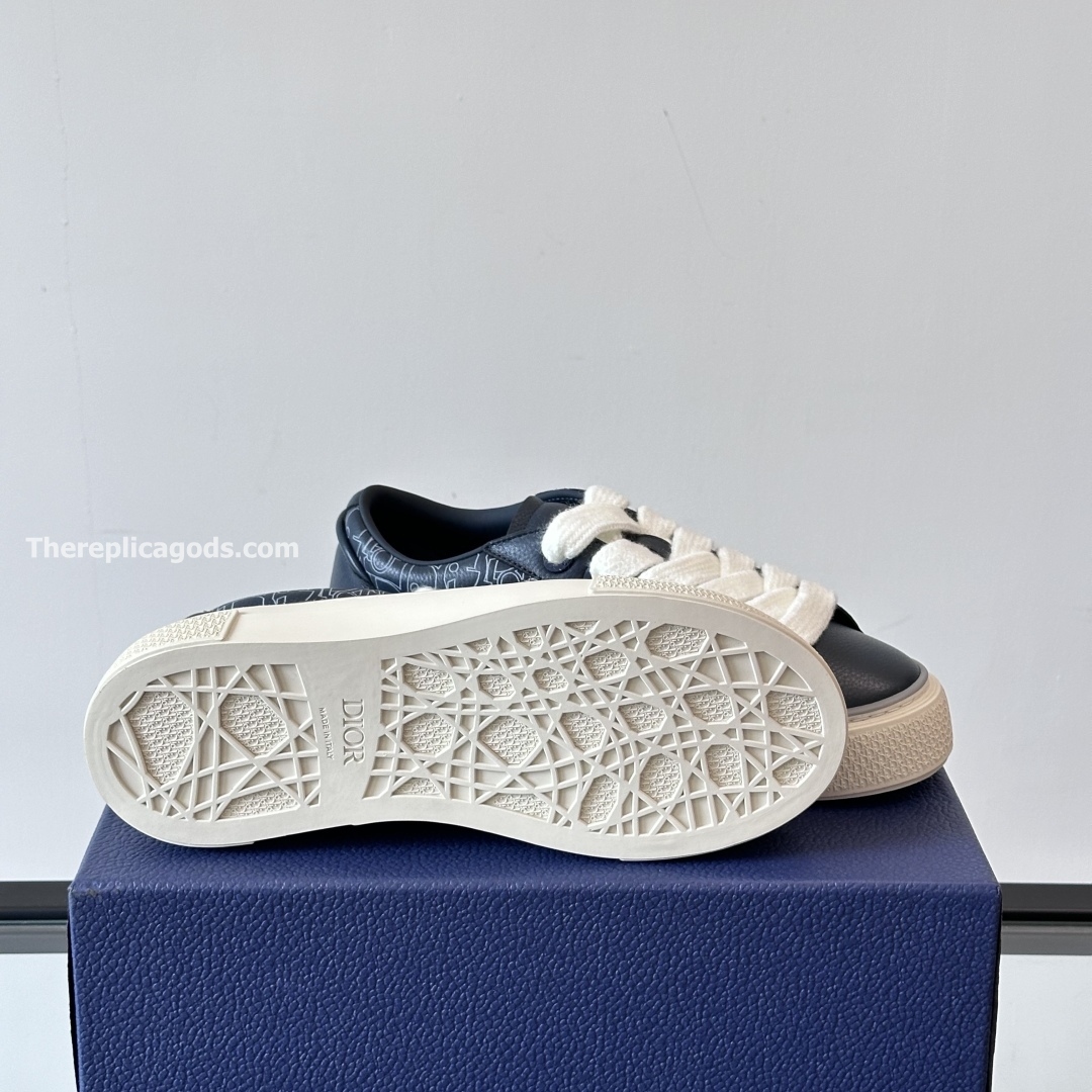 B33 SPIN SNEAKERS NAVY BLUE GRAINED CALFSKIN AND NAVY BLUE GRAVITY OUTLINE LEATHER - CD415