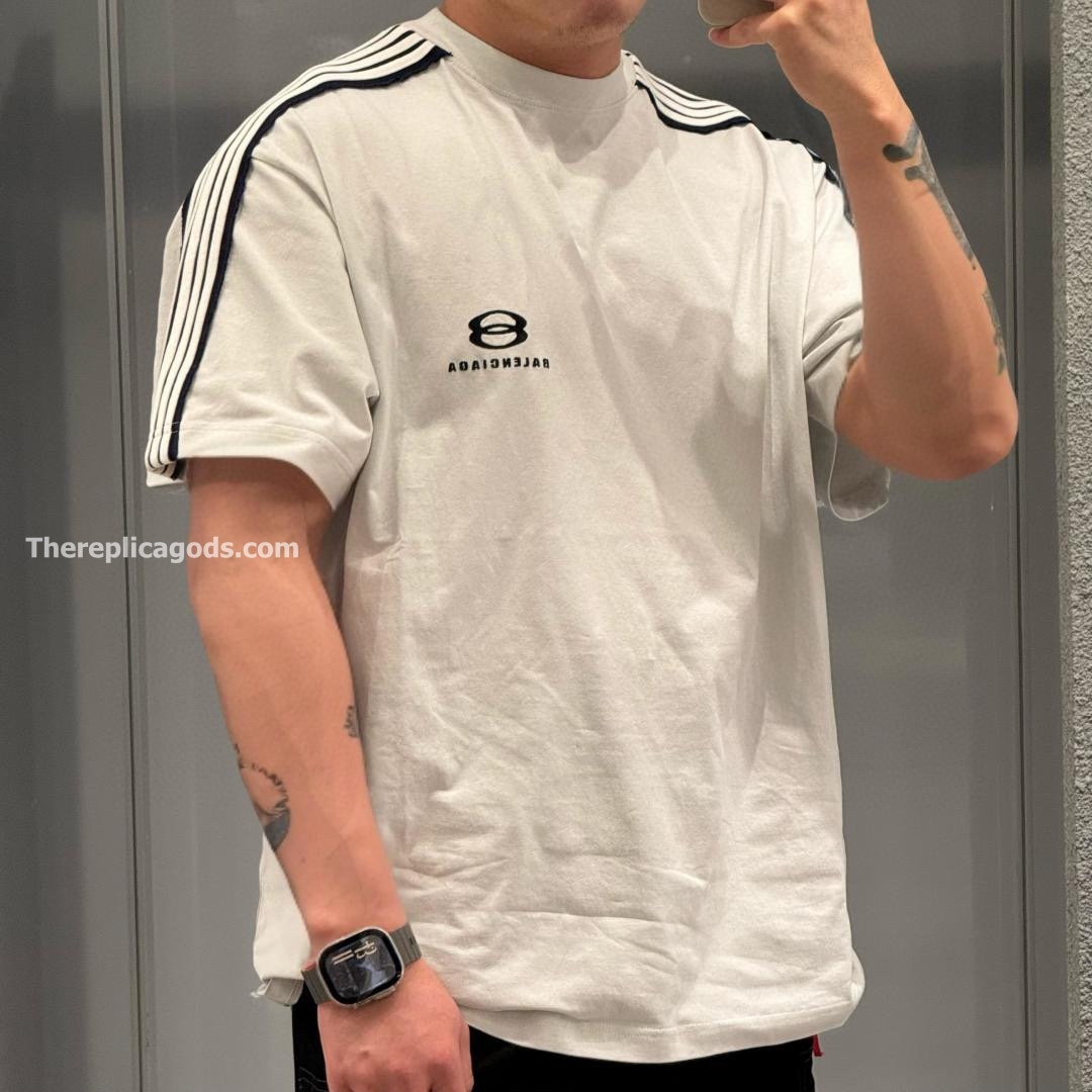 UNITY SPORTS ICON OVERSIZED T-SHIRT IN FADED WHITE - TP596