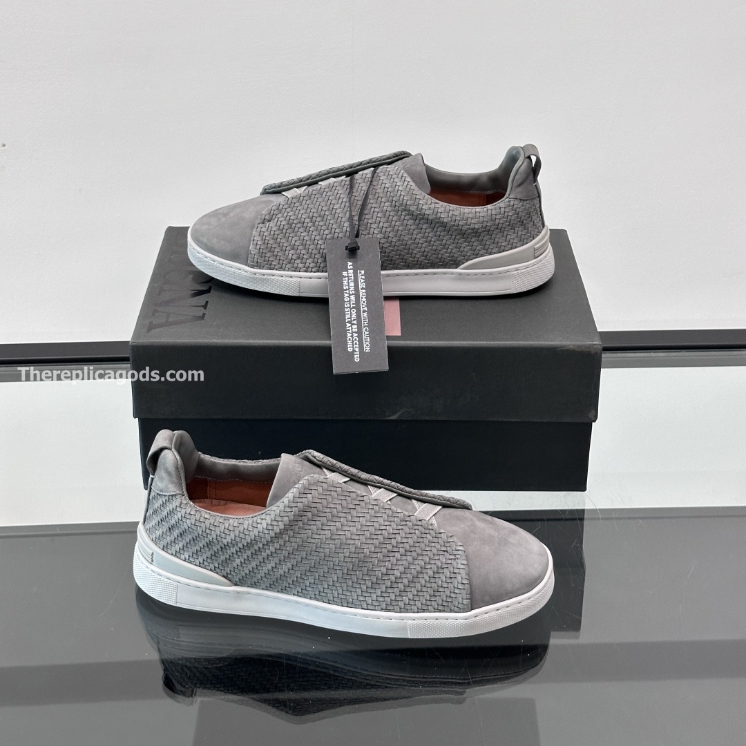 GREY LEATHER TRIPLE STITCH SNEAKERS