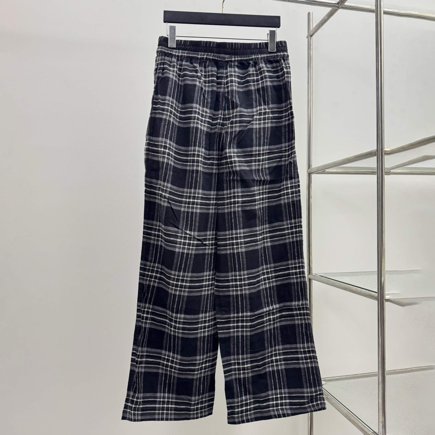 AFTER SCHOOL CROSS PATCH FLANNEL PANTS, photo 3