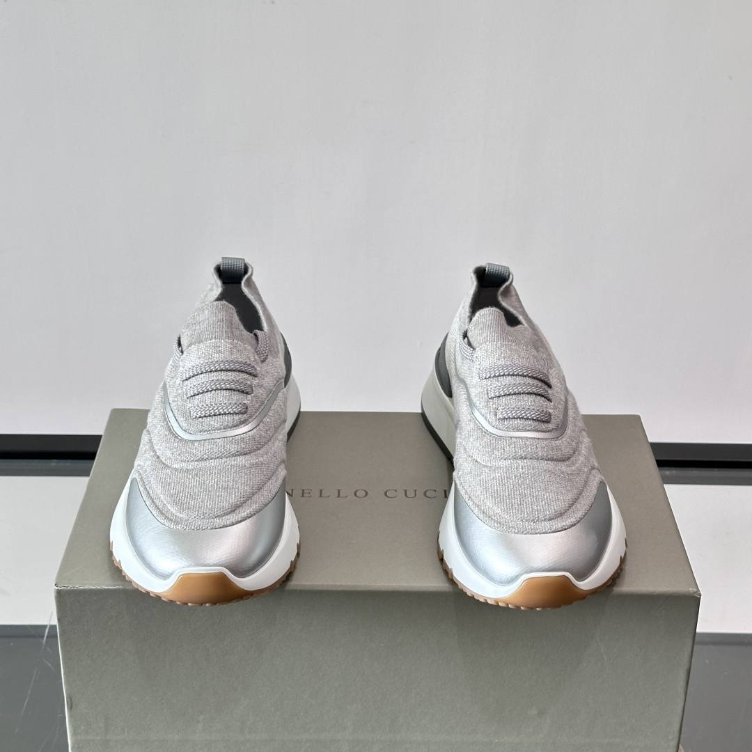 KNIT SNEAKERS IN GREY