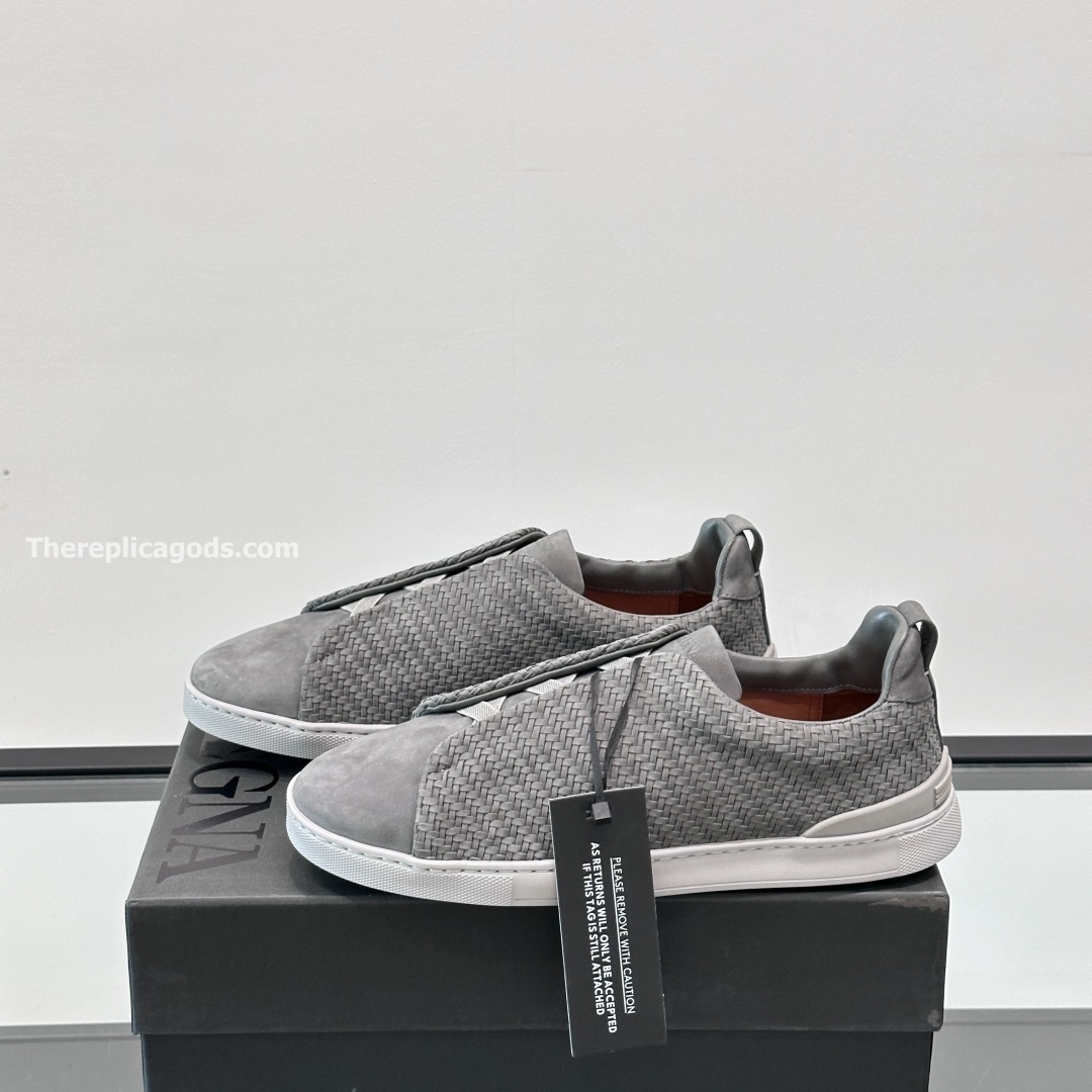 GREY LEATHER TRIPLE STITCH SNEAKERS