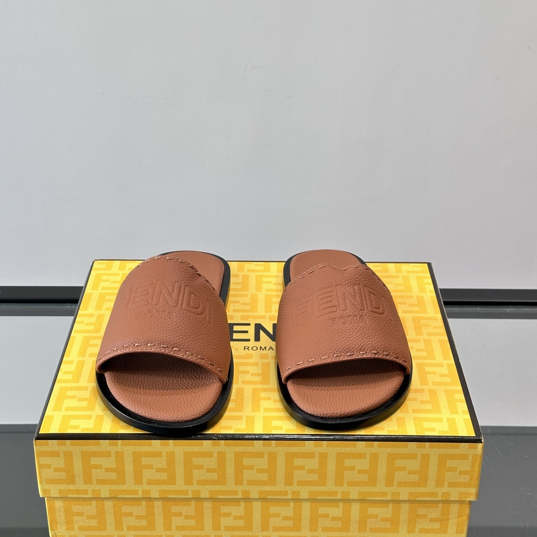 ROMA LOGO EMBOSSED SLIDES BROWN LEATHER - FD186