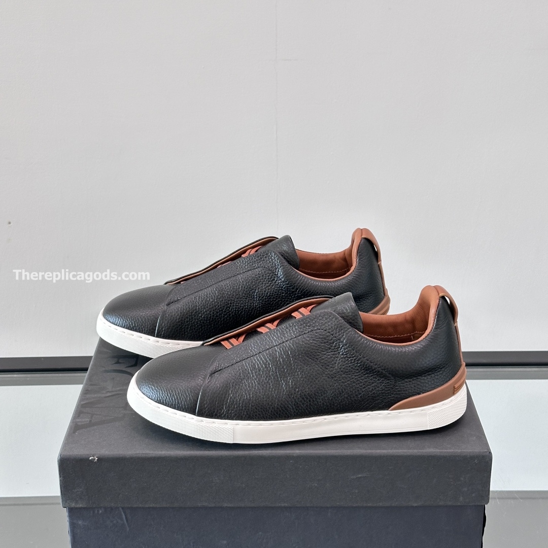 BLACK AND BROWN LEATHER TRIPLE STITCH SNEAKERS
