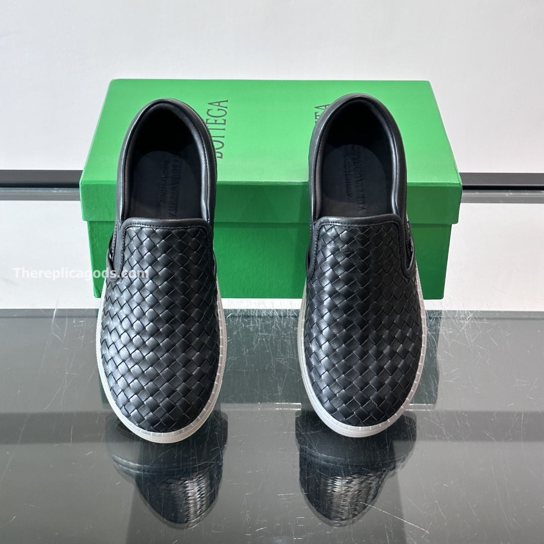 SERENA SNEAKERS IN BLACK - BV31