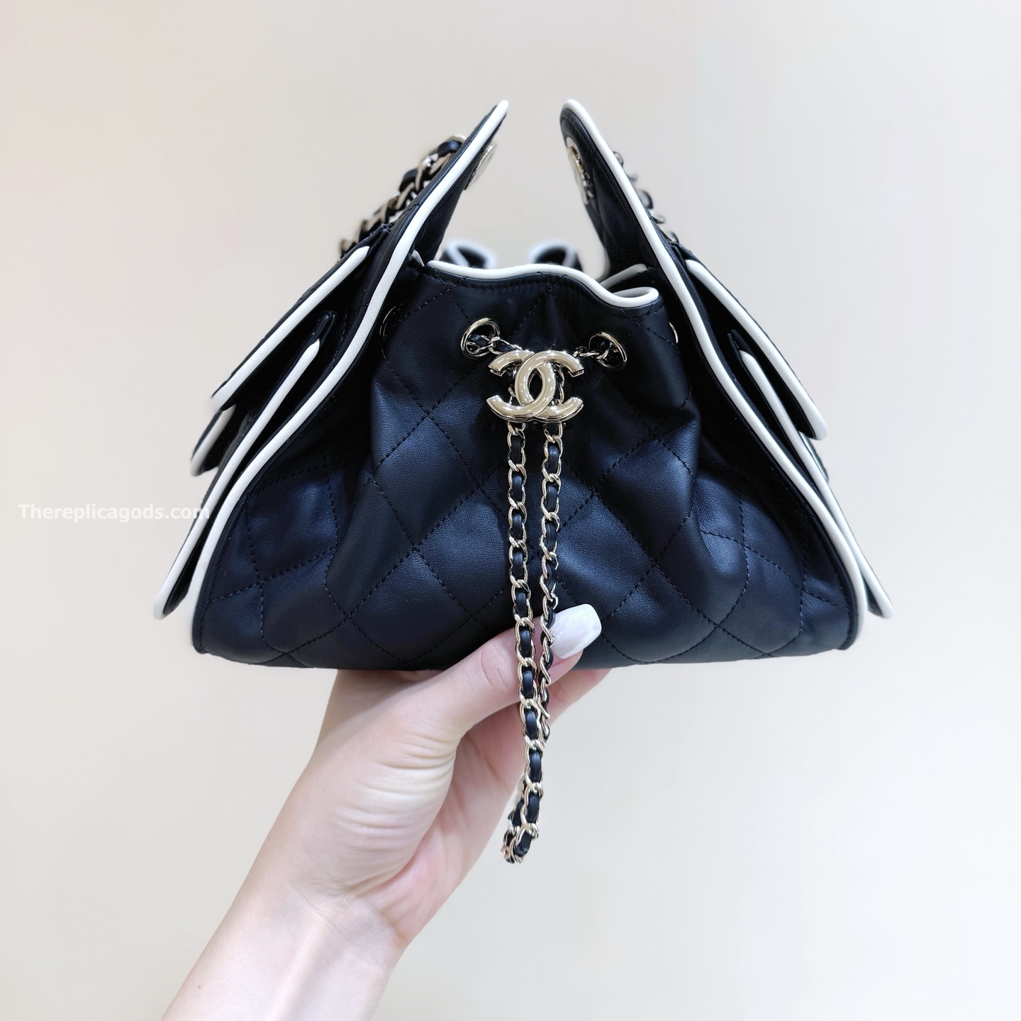 25 MINI HANDBAG BLACK CALFSKIN LEATHER