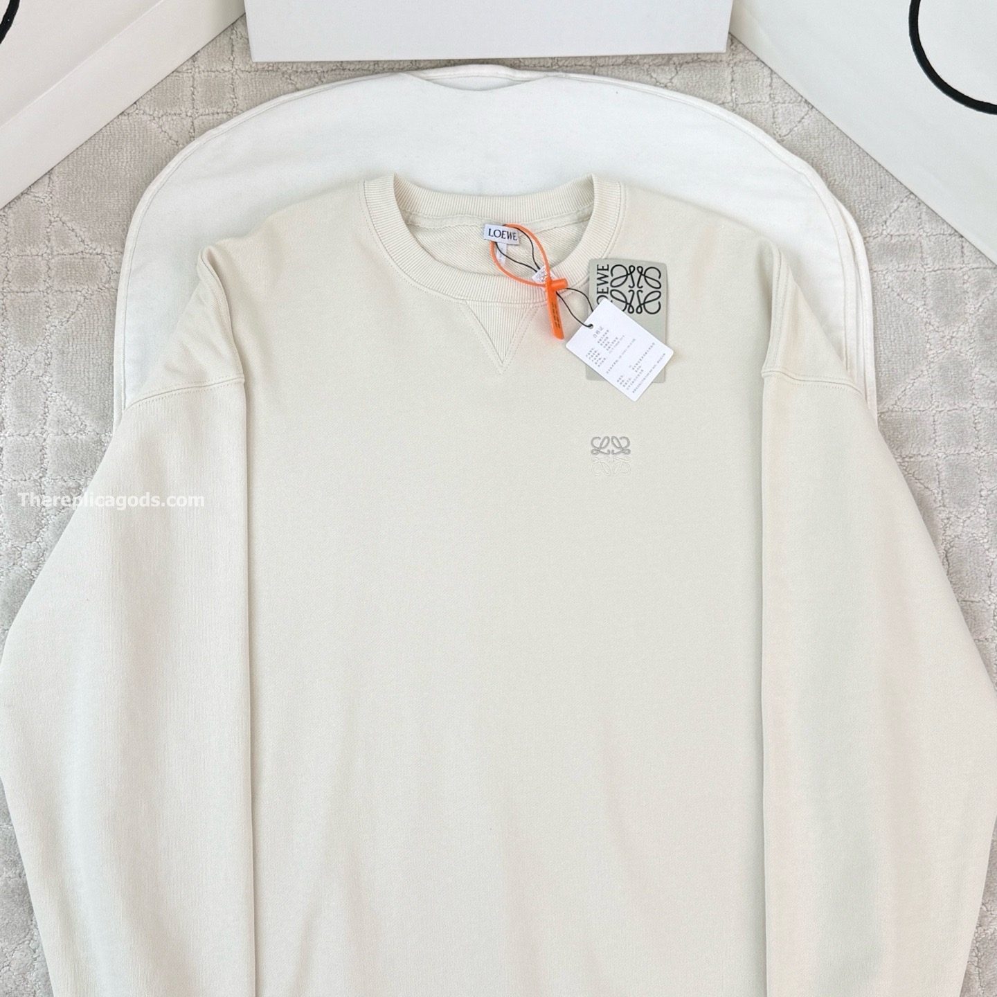 ANAGRAM COTTON SWEATSHIRT IN WHITE - SK824