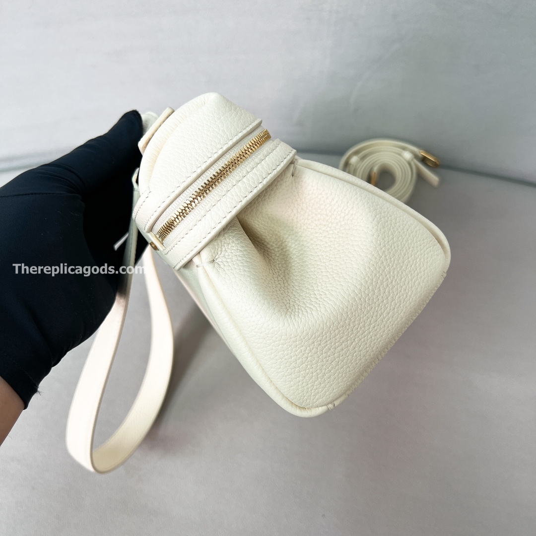 EXTRA SOFTY BAG L29 WHISPER WHITE CALFSKIN