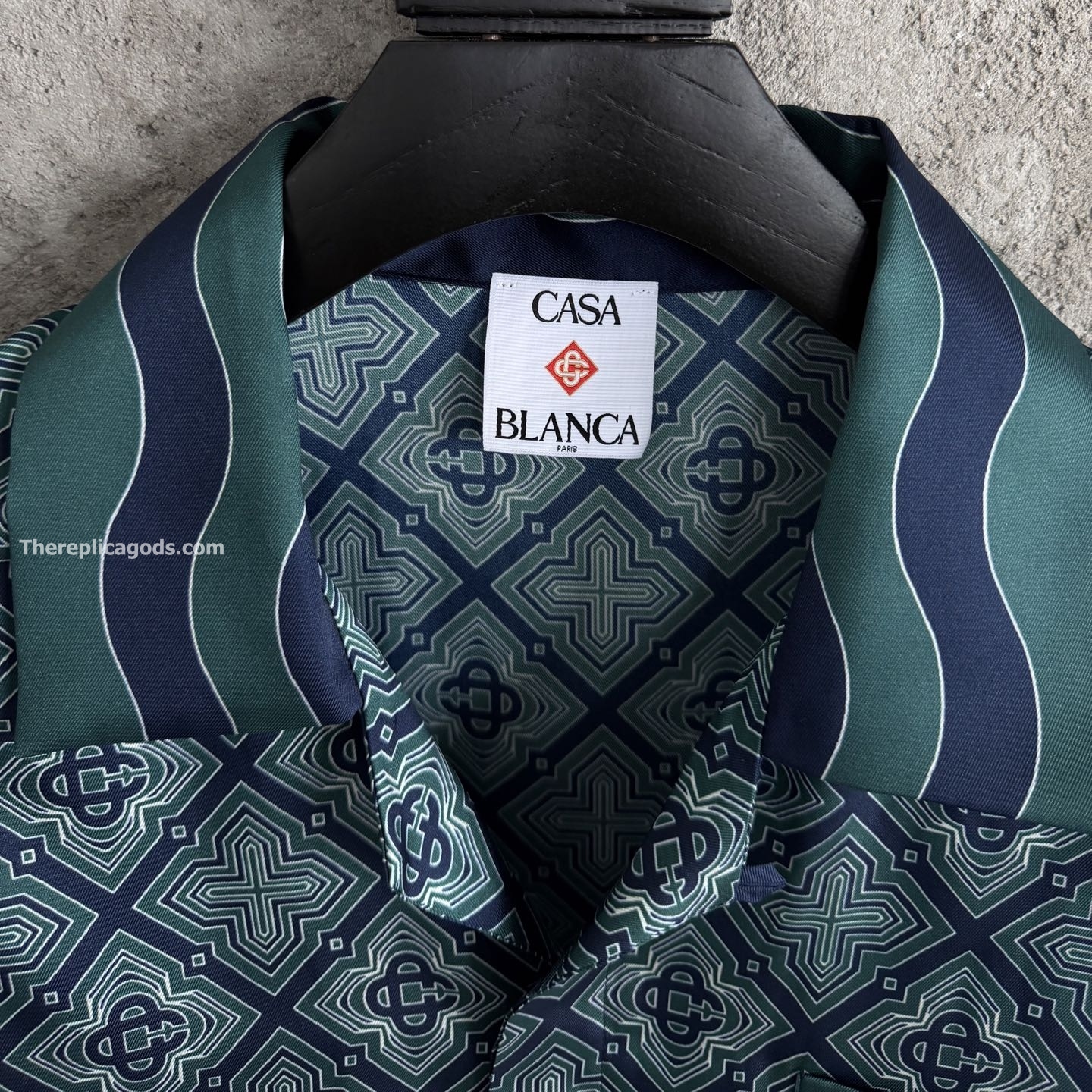 DARK GREEN RADIATING MONOGRAM SHORT SLEEVE SILK SHIRT - SH536