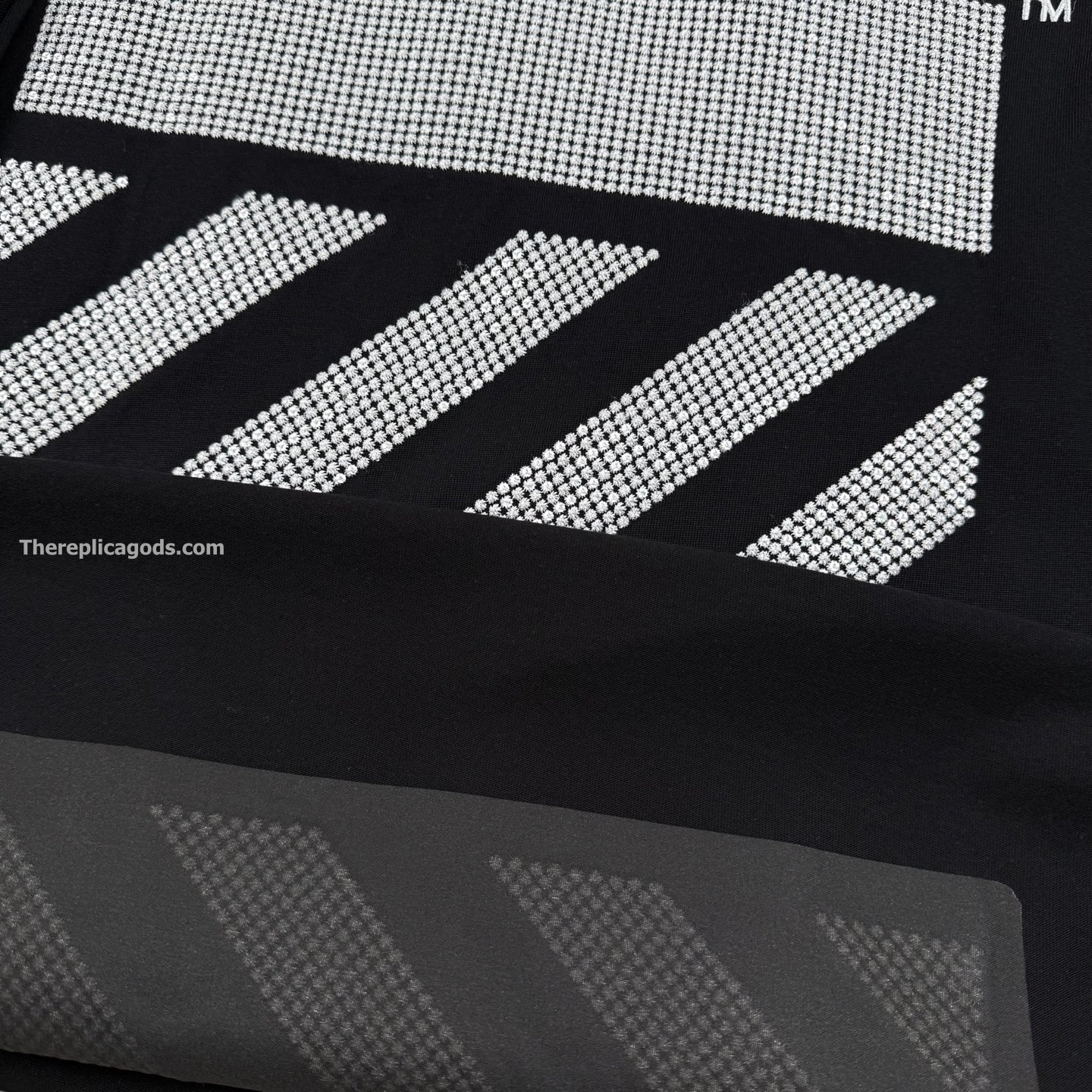 OFF PRINTED COTTON T-SHIRT IN BLACK
