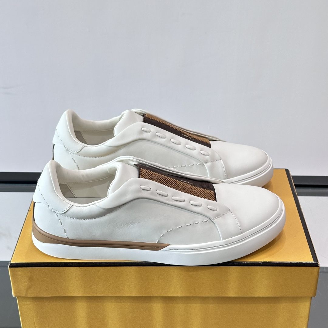 CITY TRAINERS WHITE LEATHER LOW-TOPS - FD187