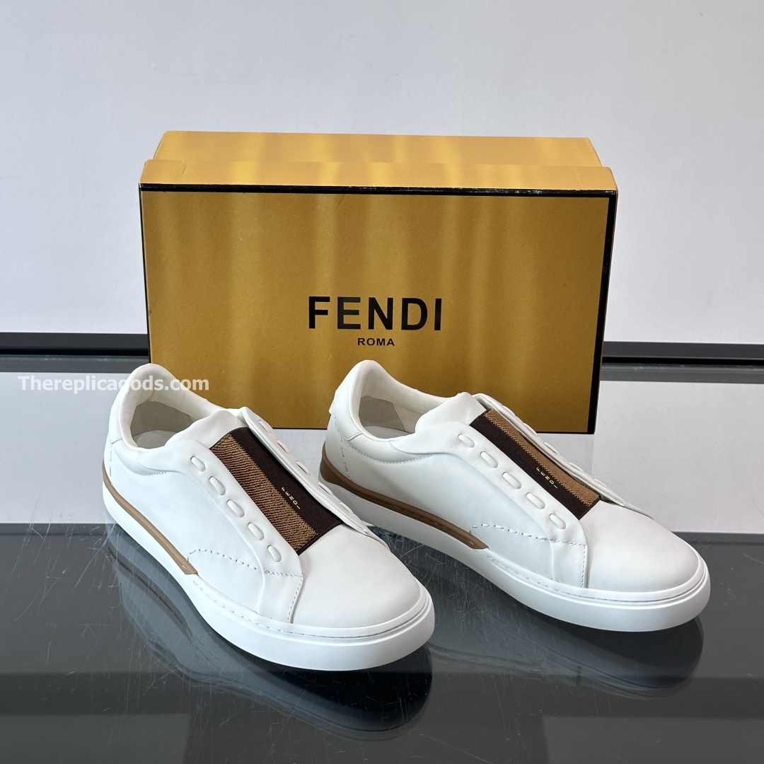 CITY TRAINERS WHITE LEATHER LOW-TOPS - FD187
