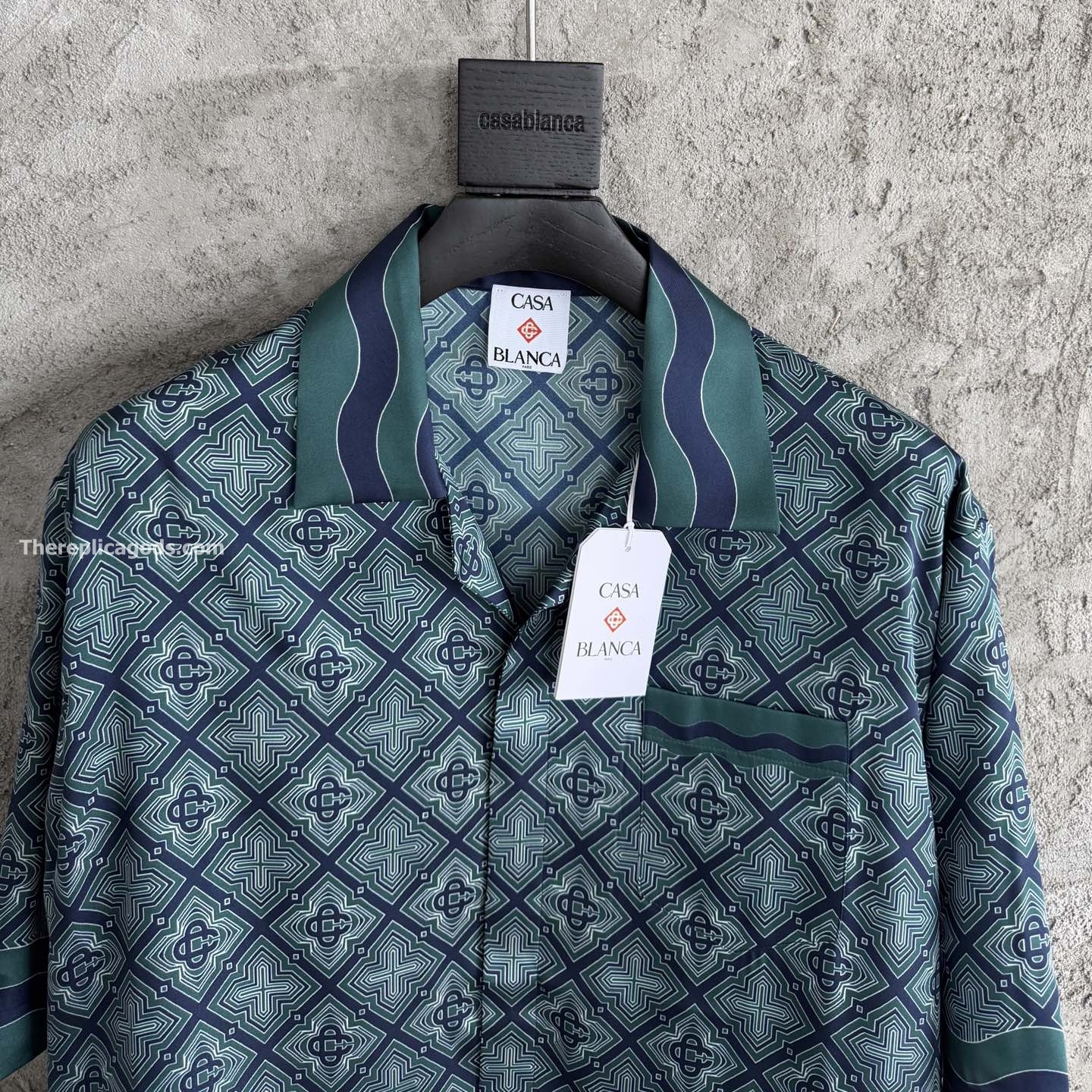 DARK GREEN RADIATING MONOGRAM SHORT SLEEVE SILK SHIRT - SH536