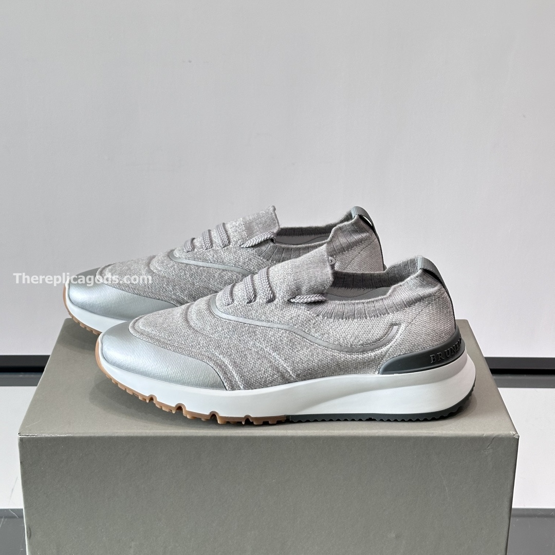 KNIT SNEAKERS IN GREY