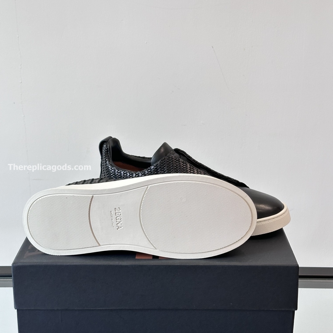 BLACK LEATHER TRIPLE STITCH SNEAKERS