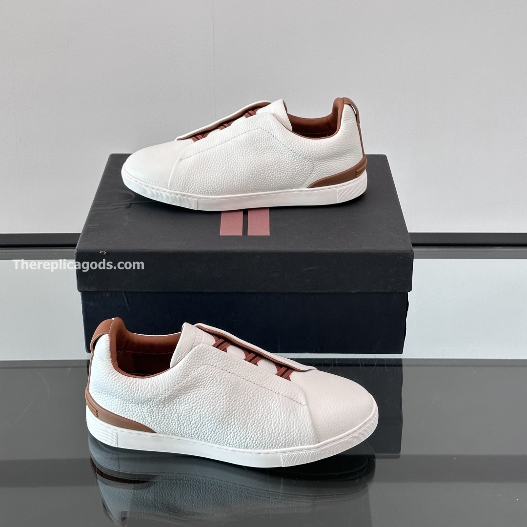 WHITE AND BROWN LEATHER TRIPLE STITCH SNEAKERS
