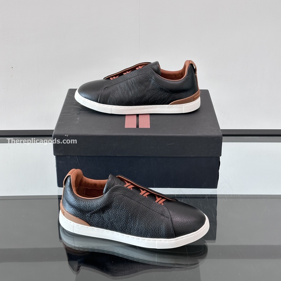 BLACK AND BROWN LEATHER TRIPLE STITCH SNEAKERS
