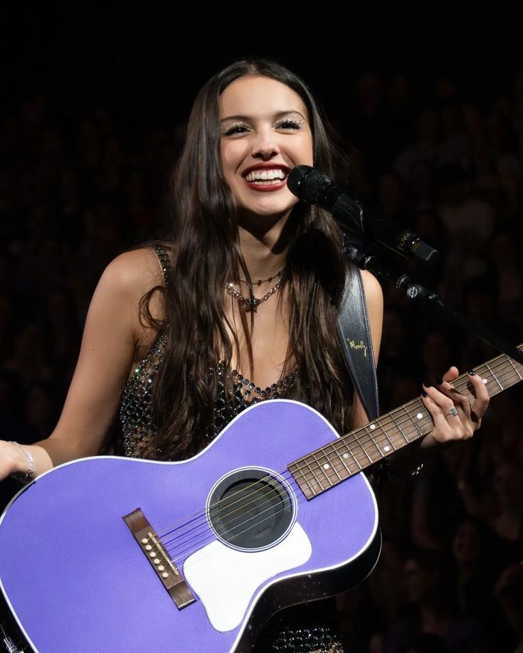 More Obsessing with Olivia Rodrigo - The Creep - Femsub/Non-Con