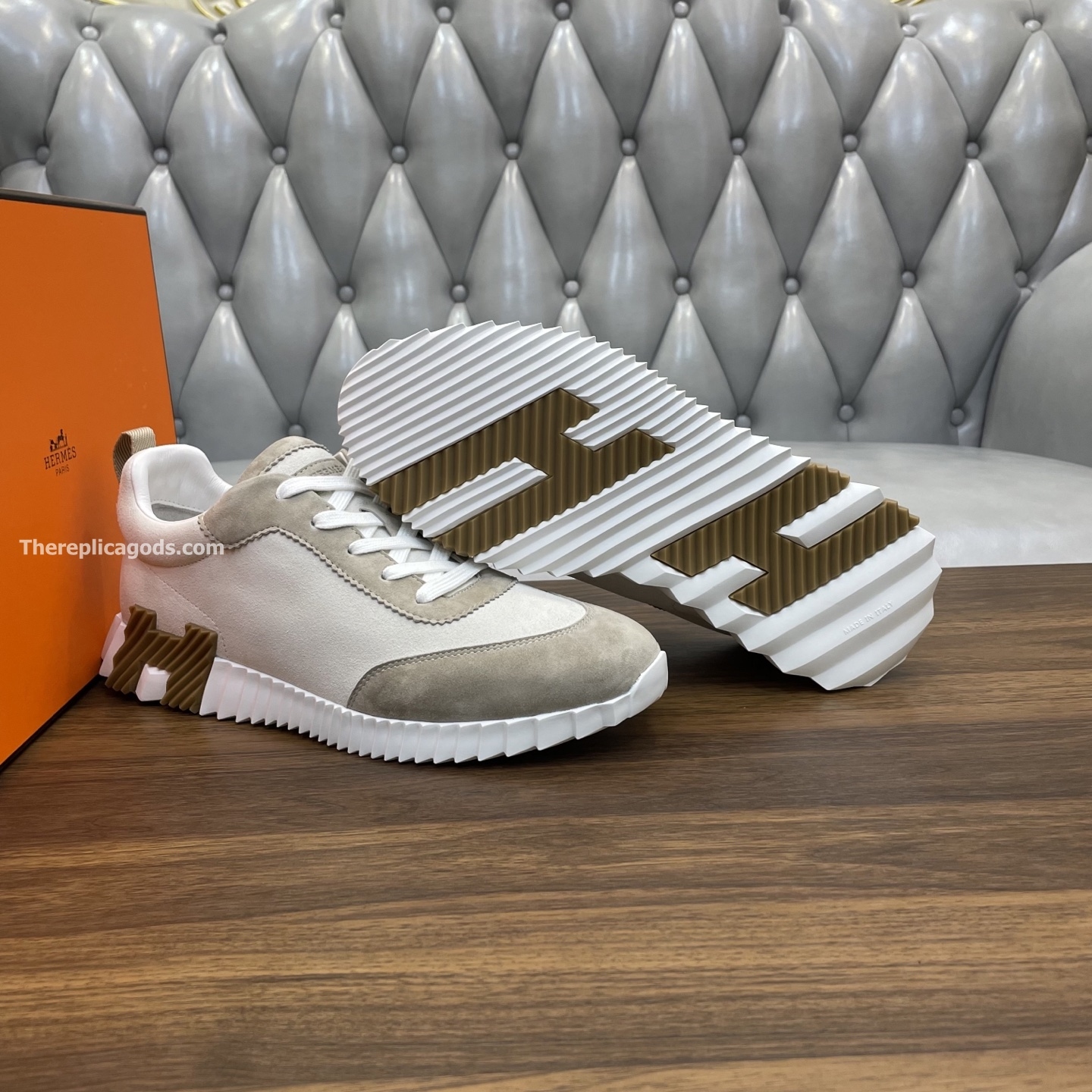 BOUNCING SNEAKERS IN BEIGE - H360