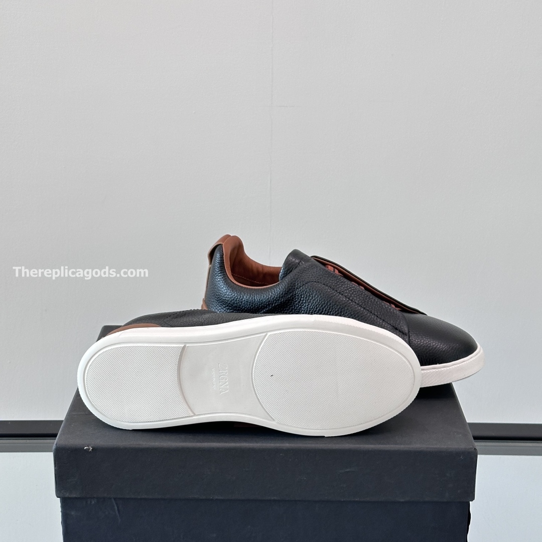 BLACK AND BROWN LEATHER TRIPLE STITCH SNEAKERS
