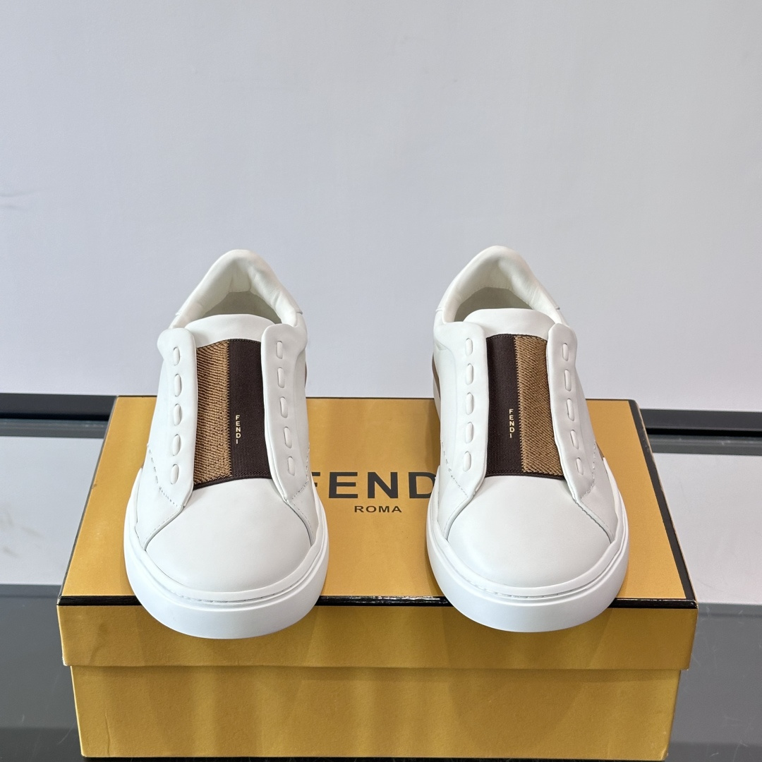 CITY TRAINERS WHITE LEATHER LOW-TOPS - FD187