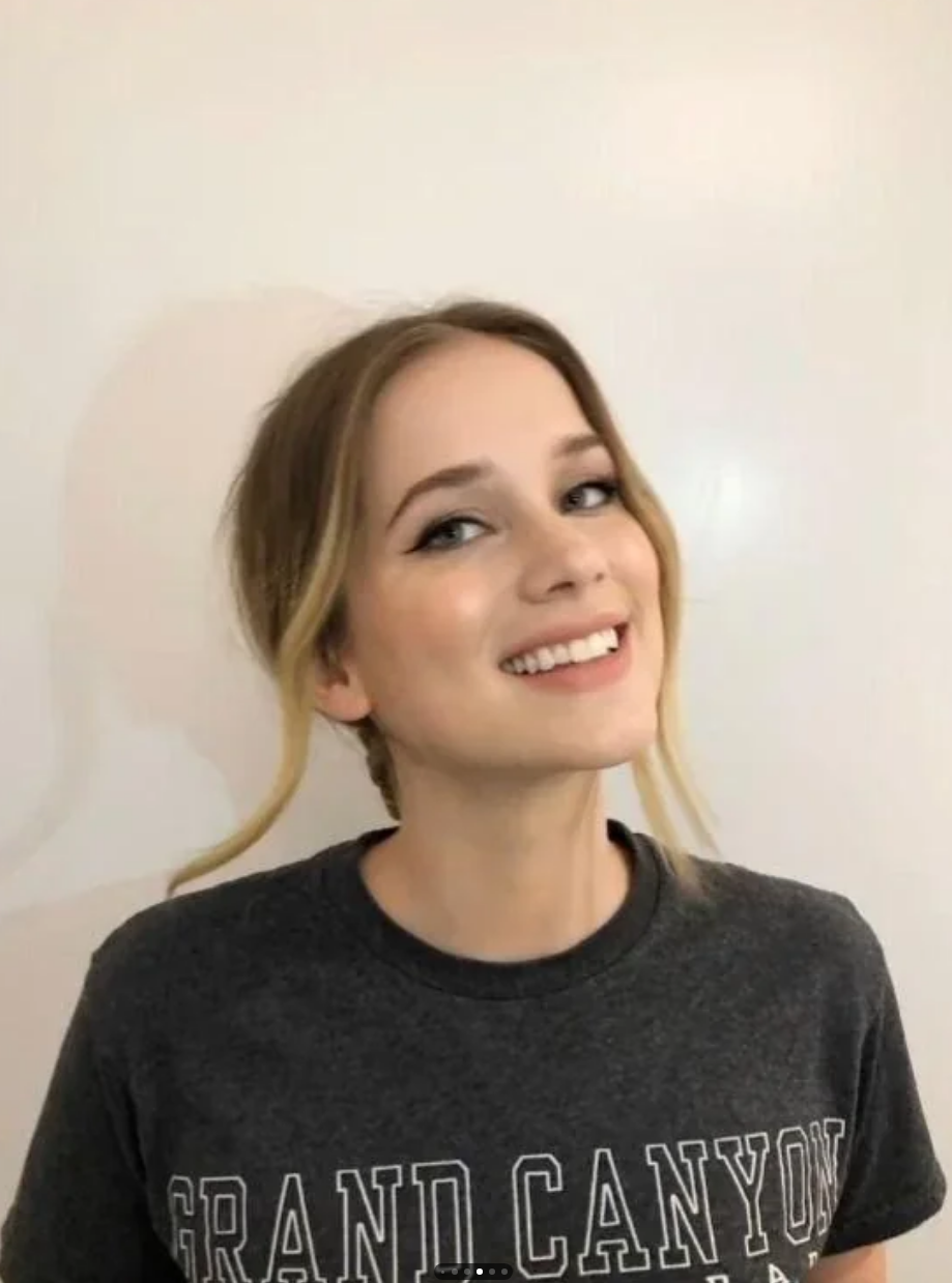 Elizabeth Lail JOIP!!! - Image Chest - Free Image Hosting And Sharing ...