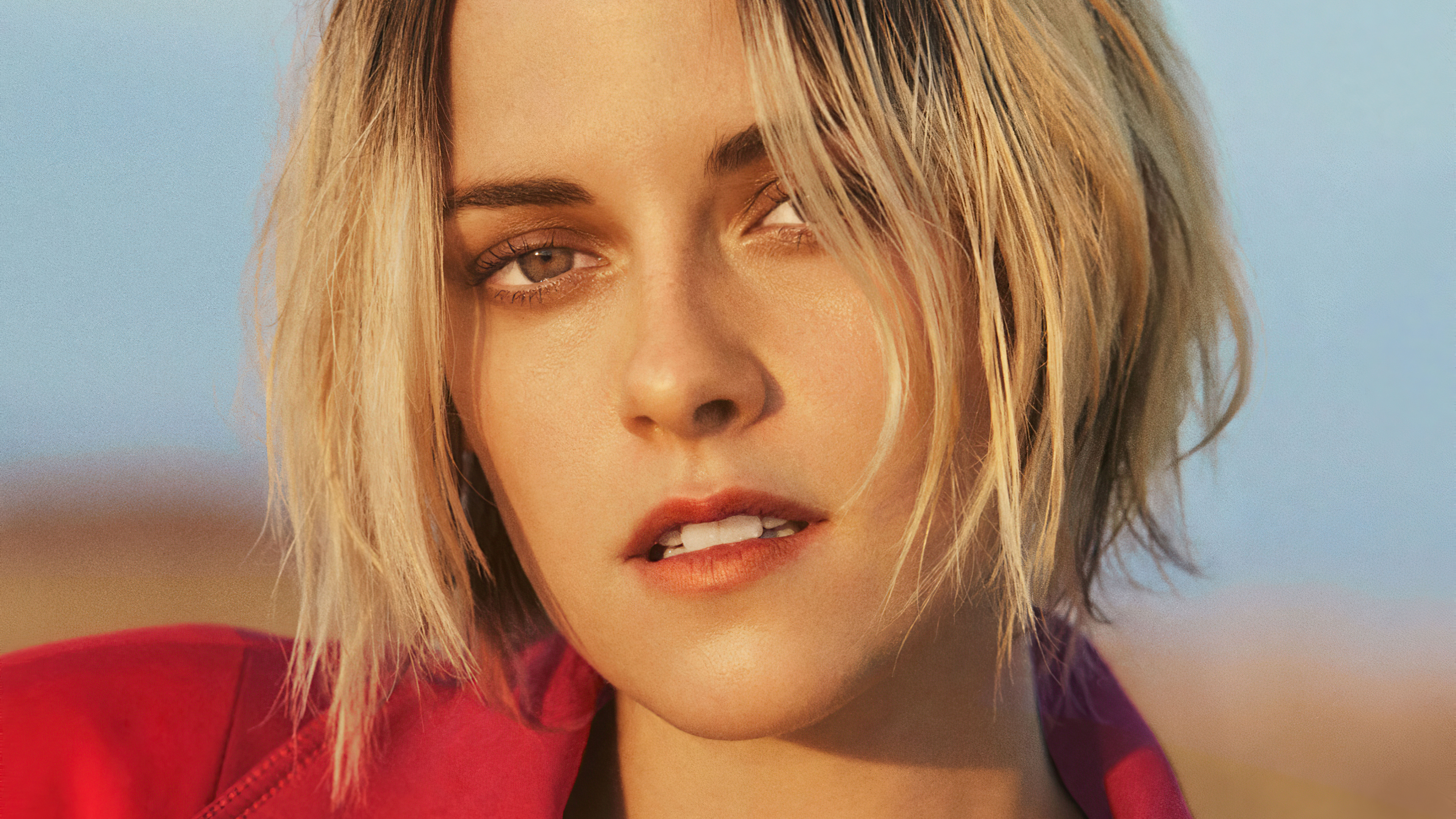 Kicking it with Kristen Stewart - The Artist's Retreat