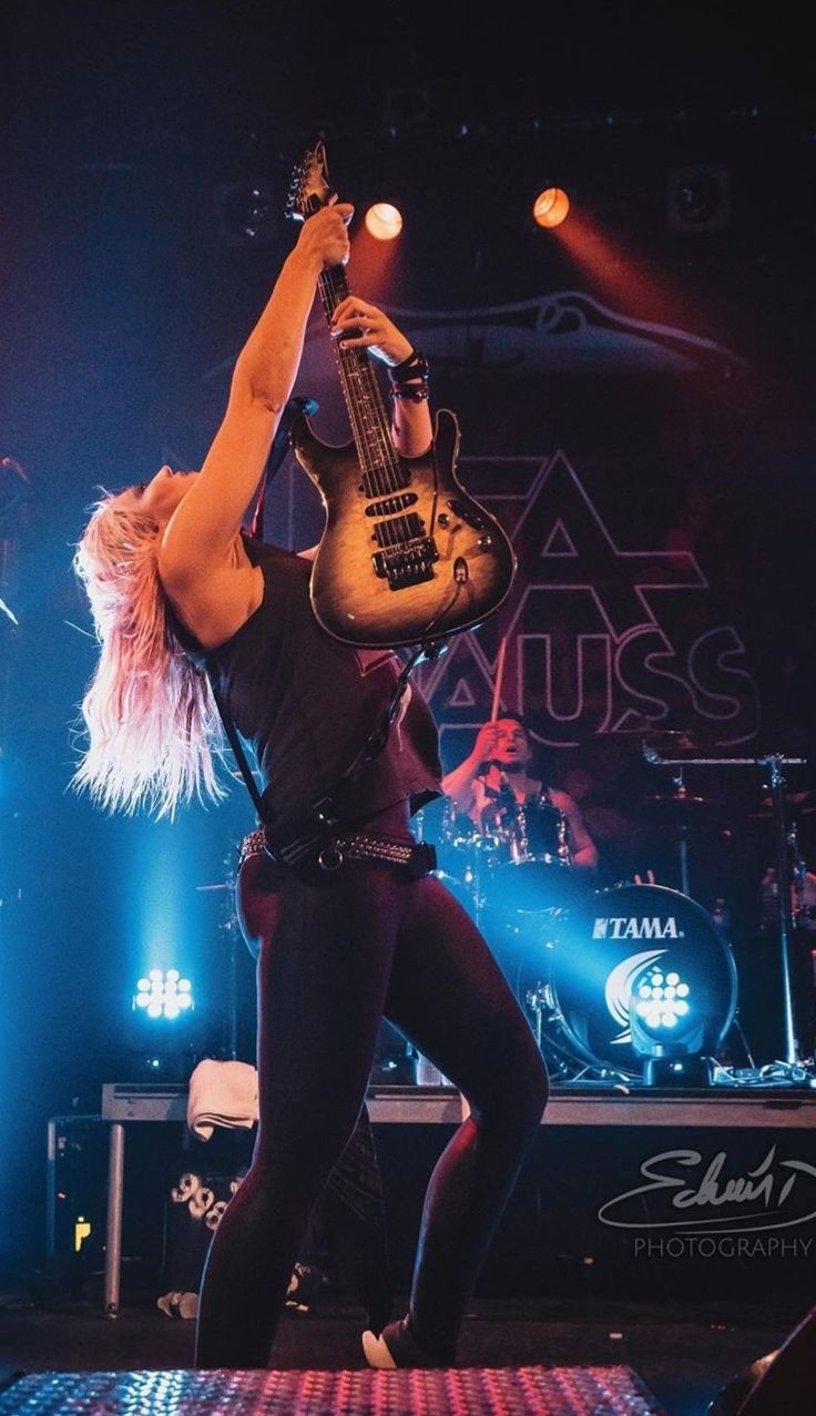 Nita strauss nude