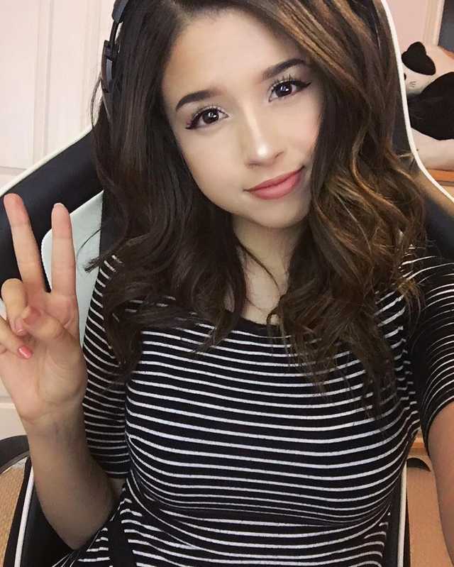 [L] Pokimane's Belated Valentine's Day Gift - Image Chest - Free Image ...