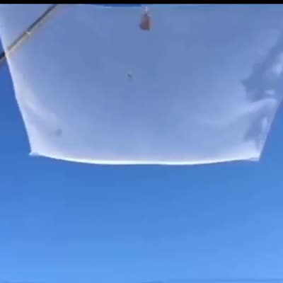 Image For Post Skydiver jumps 25000 feet into net with no parachute