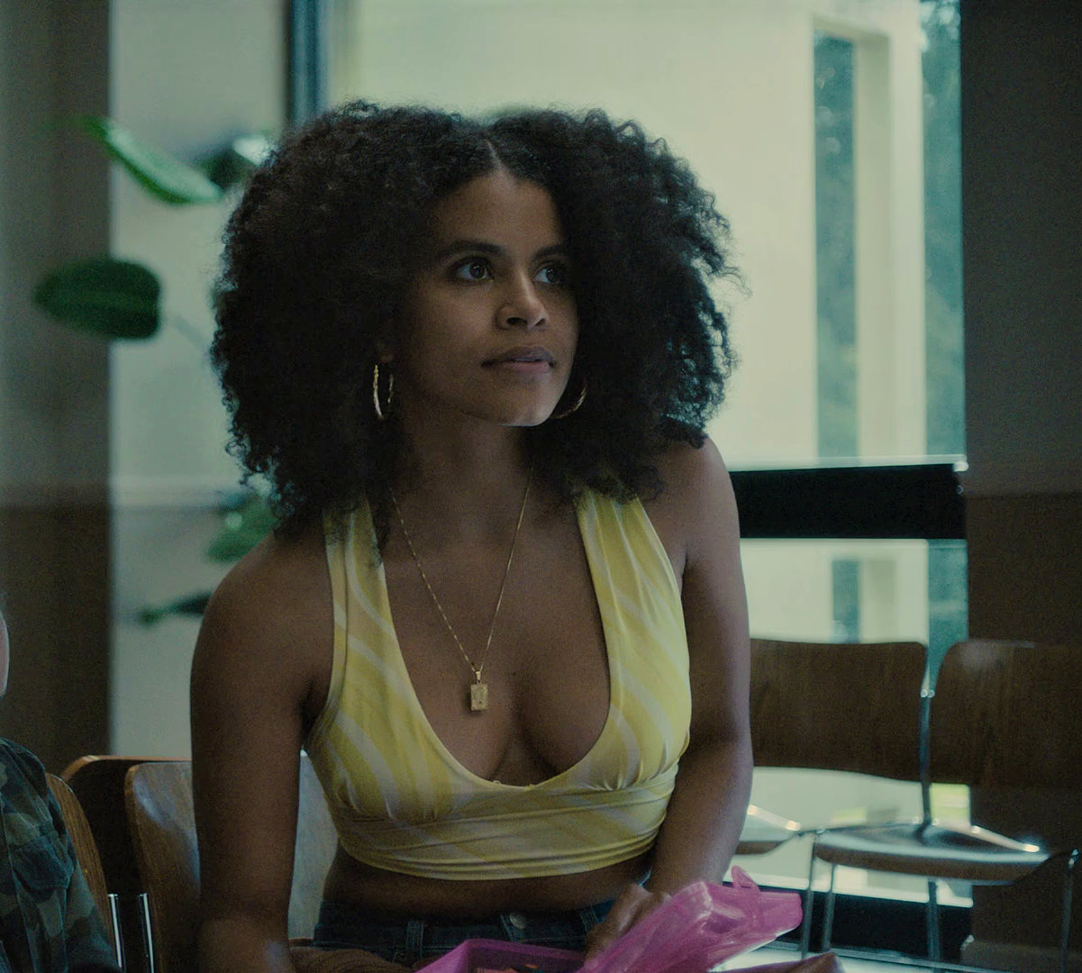 Zazie Beetz Tinder fuck! 