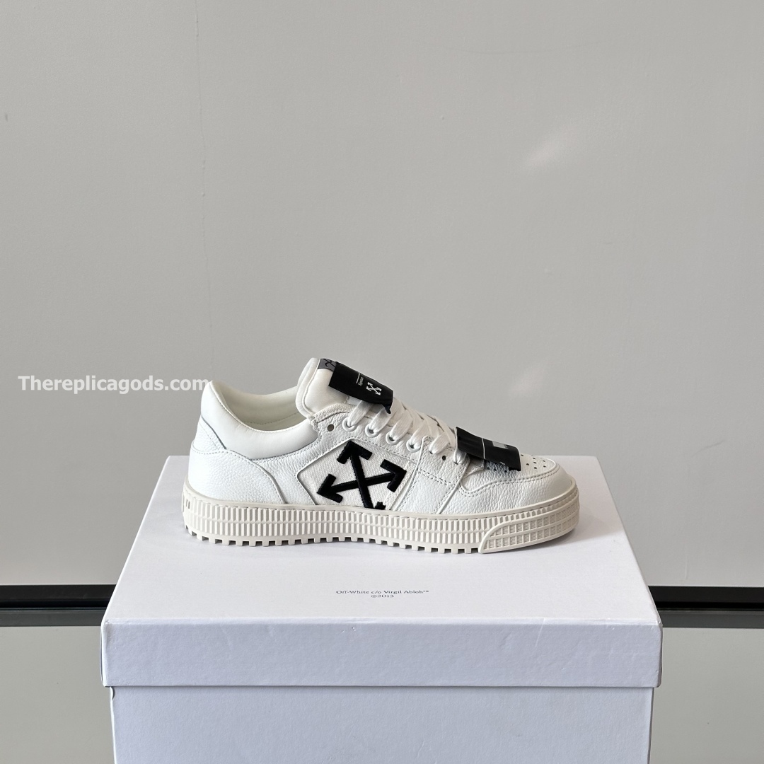 3.0 OFF-COURT SNEAKERS IN WHITE - OW51
