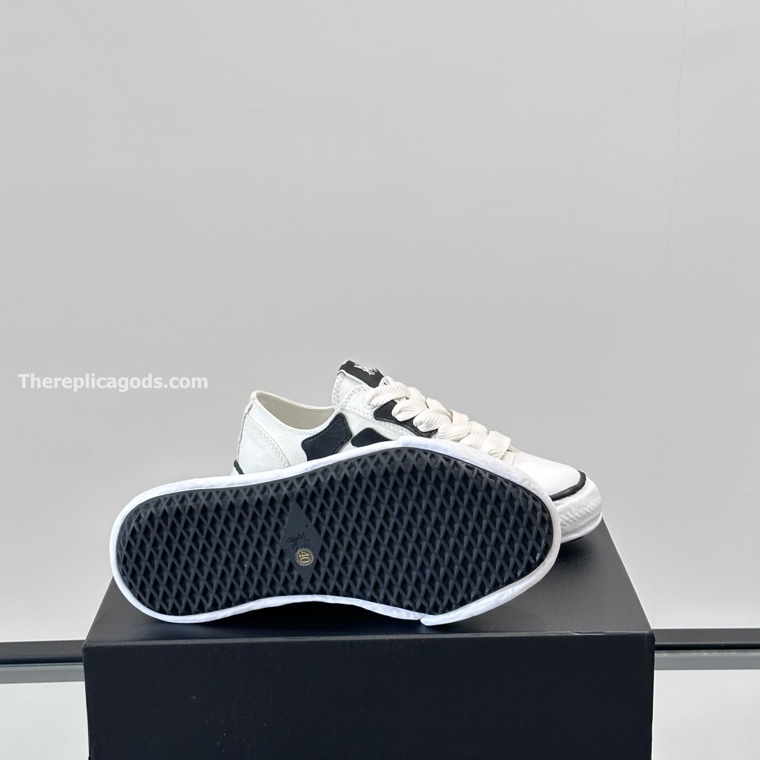 x MMY BONES SNEAKERS IN WHITE - RI84