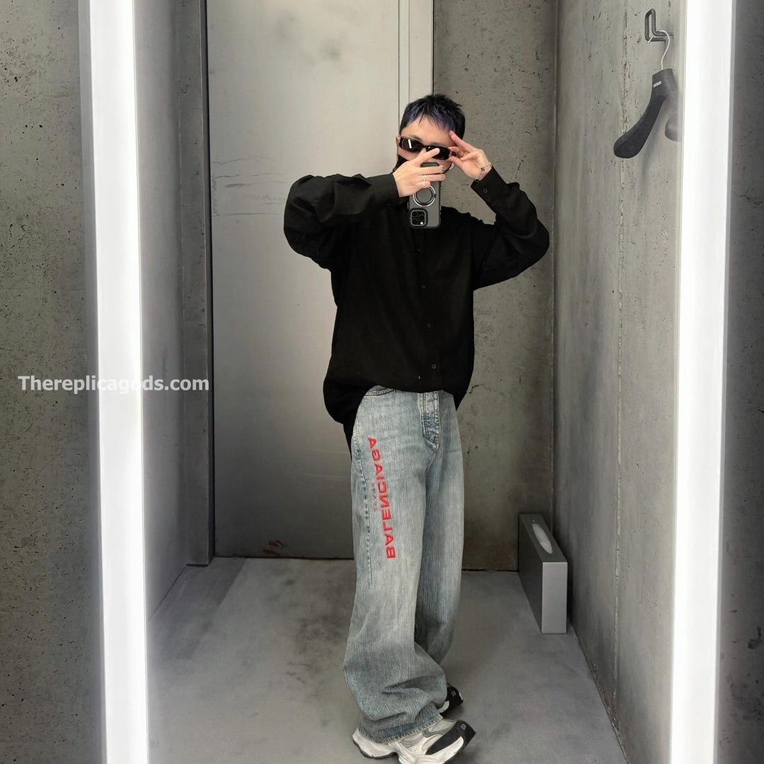 BAGGY PANTS IN STAINED IN LIGHT BLUE - TP598