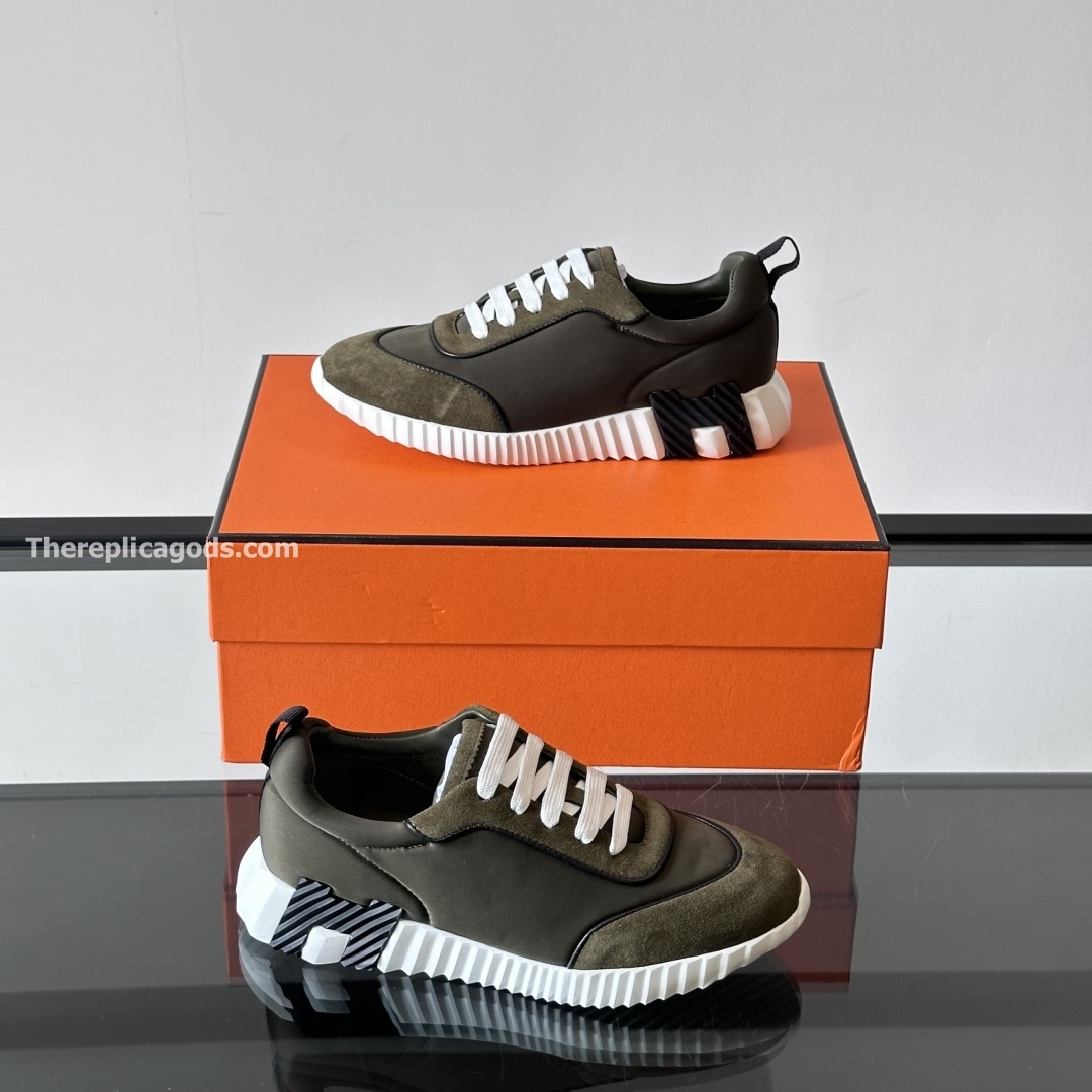 BOUNCING SNEAKERS IN GREEN TOUNDRA - H261