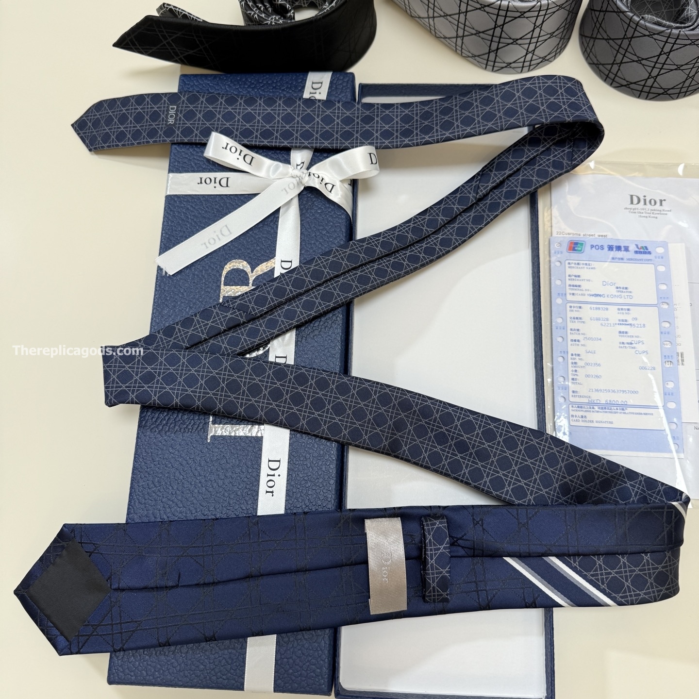 STRIPED OBLIQUE TIE NAVY BLUE, GRAY AND WHITE SILK