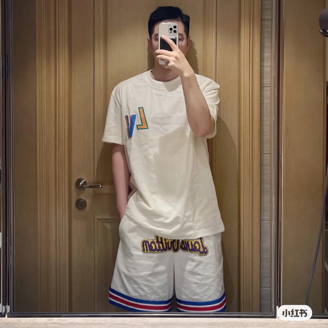 LV x NBA BASKETBALL SHORT-SLEEVED T-SHIRT IN WHITE - TP582