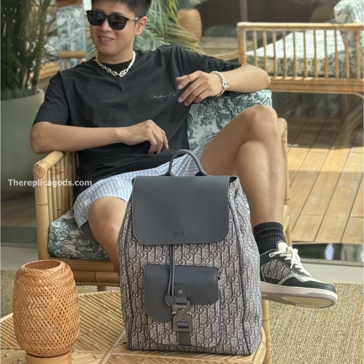 SADDLE BACKPACK WITH FLAP GREY GRAINED CALFSKIN