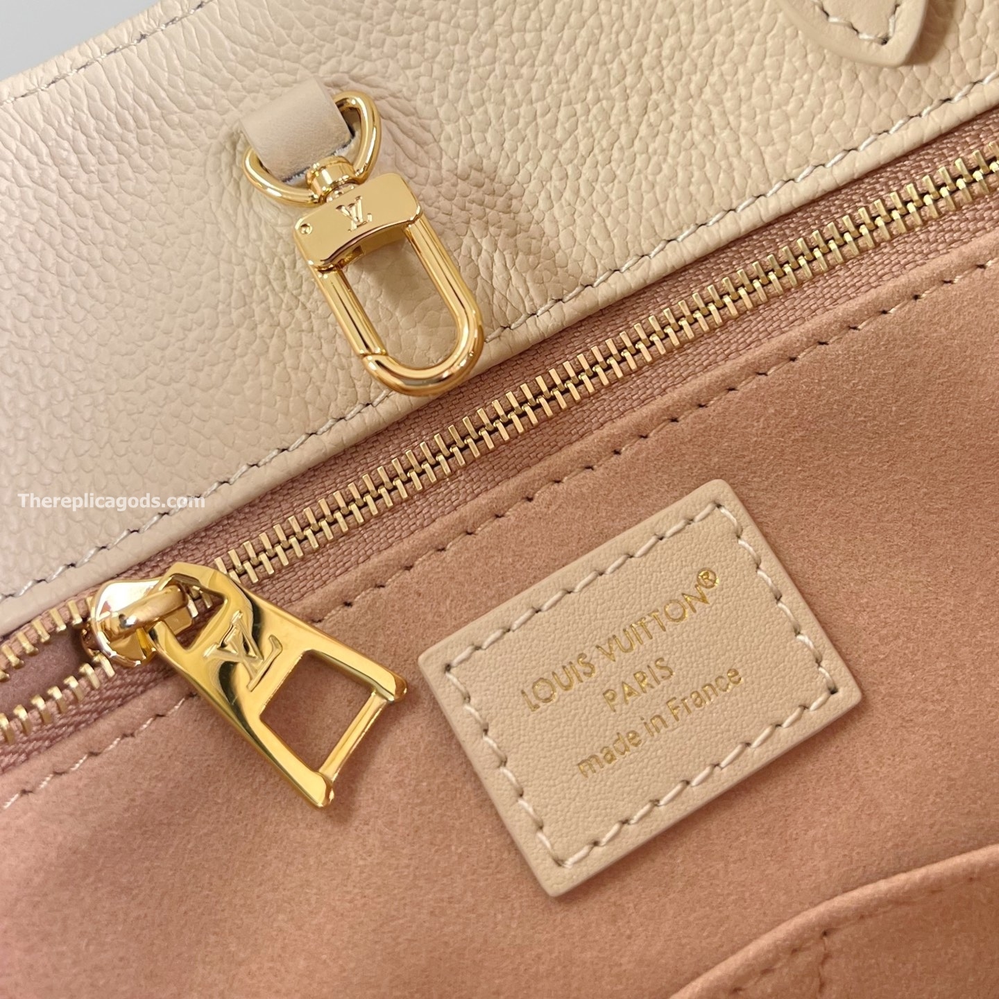 ONTHEGO MM BAG CREAM MONOGRAM EMPREINTE M46531