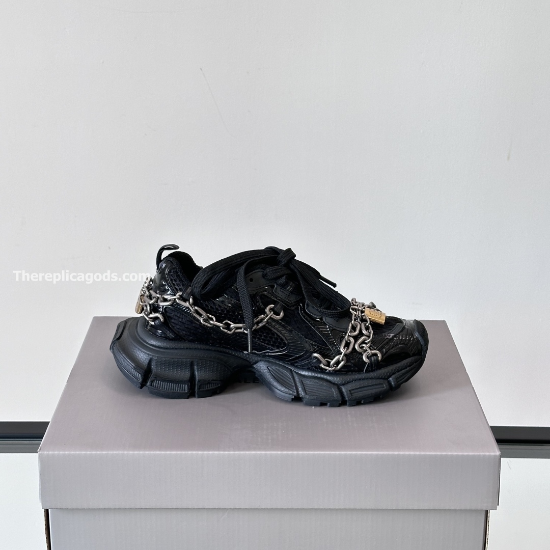 3XL CHAIN MESH SNEAKERS IN BLACK - BB274