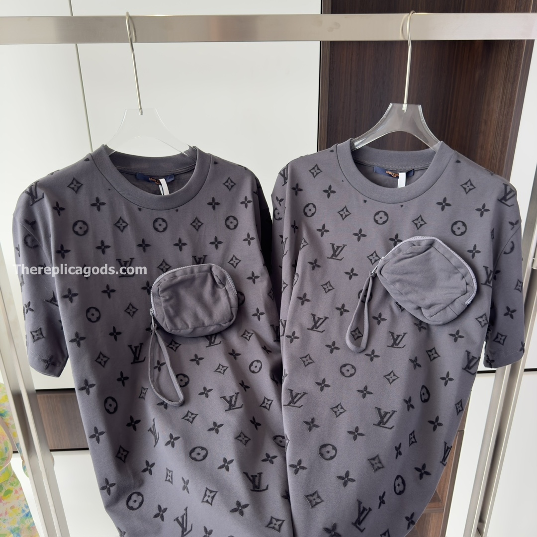 HOOK AND LOOP MONOGRAM SHORT-SLEEVE T-SHIRT IN GREY - TP646
