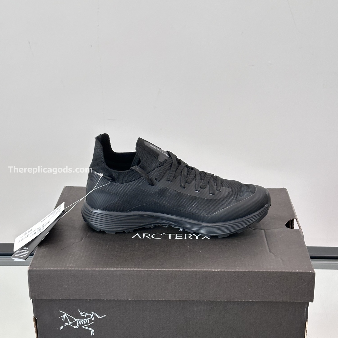 NORVAN SL 3 SNEAKERS IN BLACK