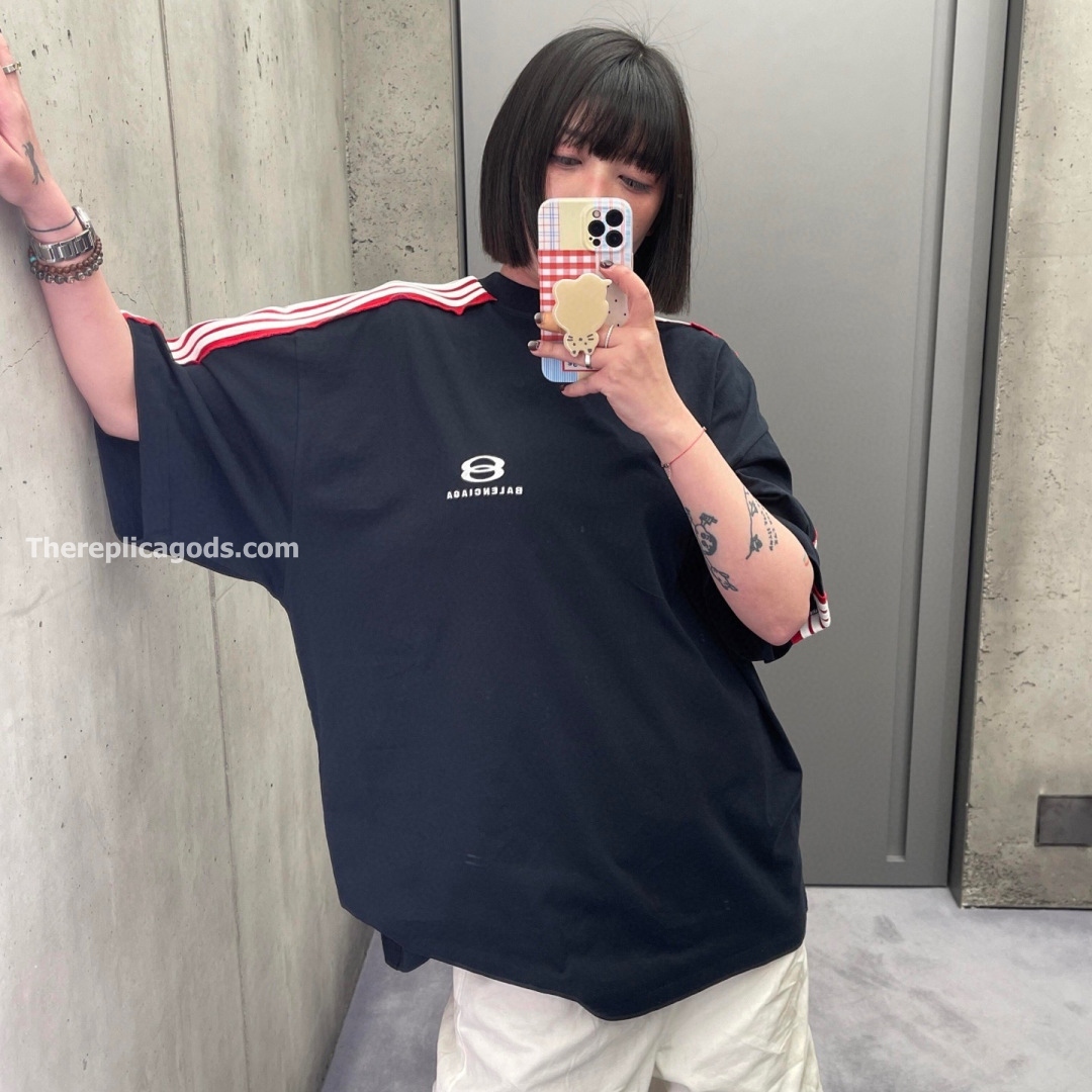 UNITY SPORTS ICON OVERSIZED T-SHIRT IN FADED BLACK - TP597