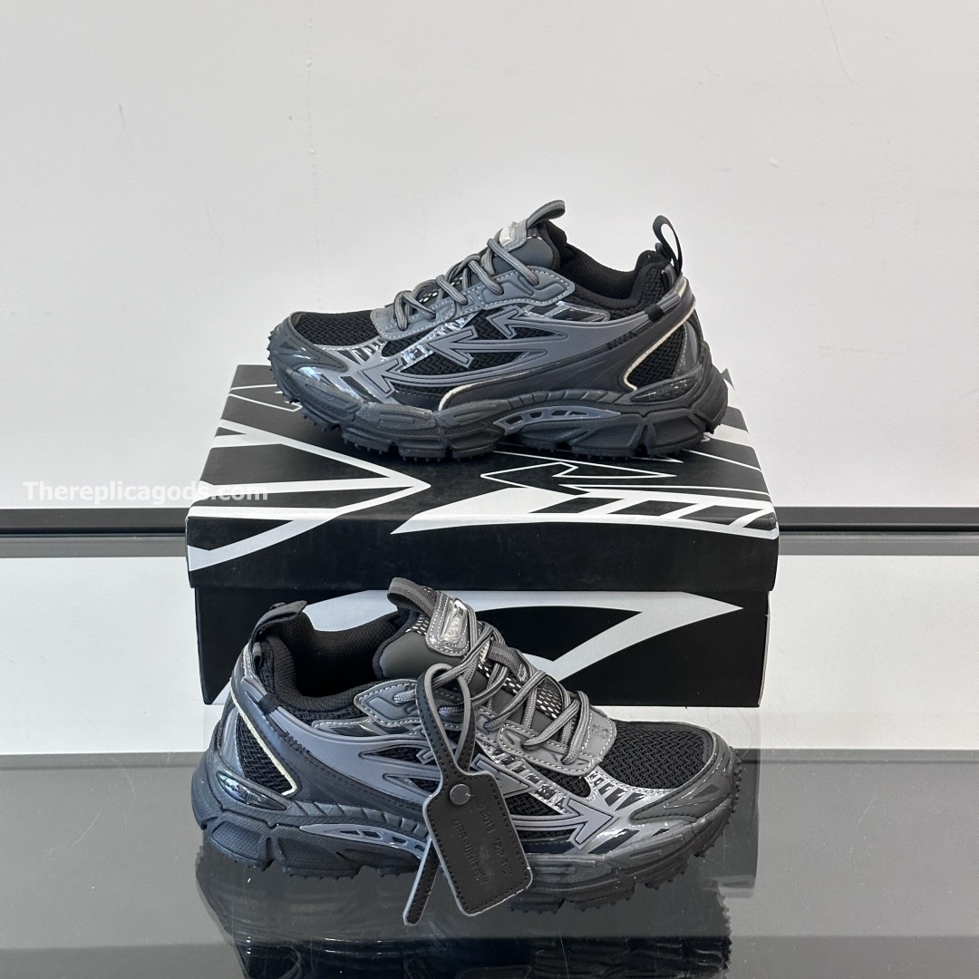 BE RIGHT BACK SNEAKERS IN BLACK - OW63