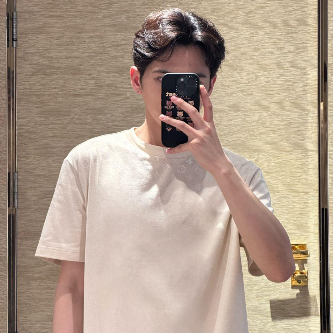 MONOGRAM GRADIENT T-SHIRT IN LIGHT BEIGE - TP586