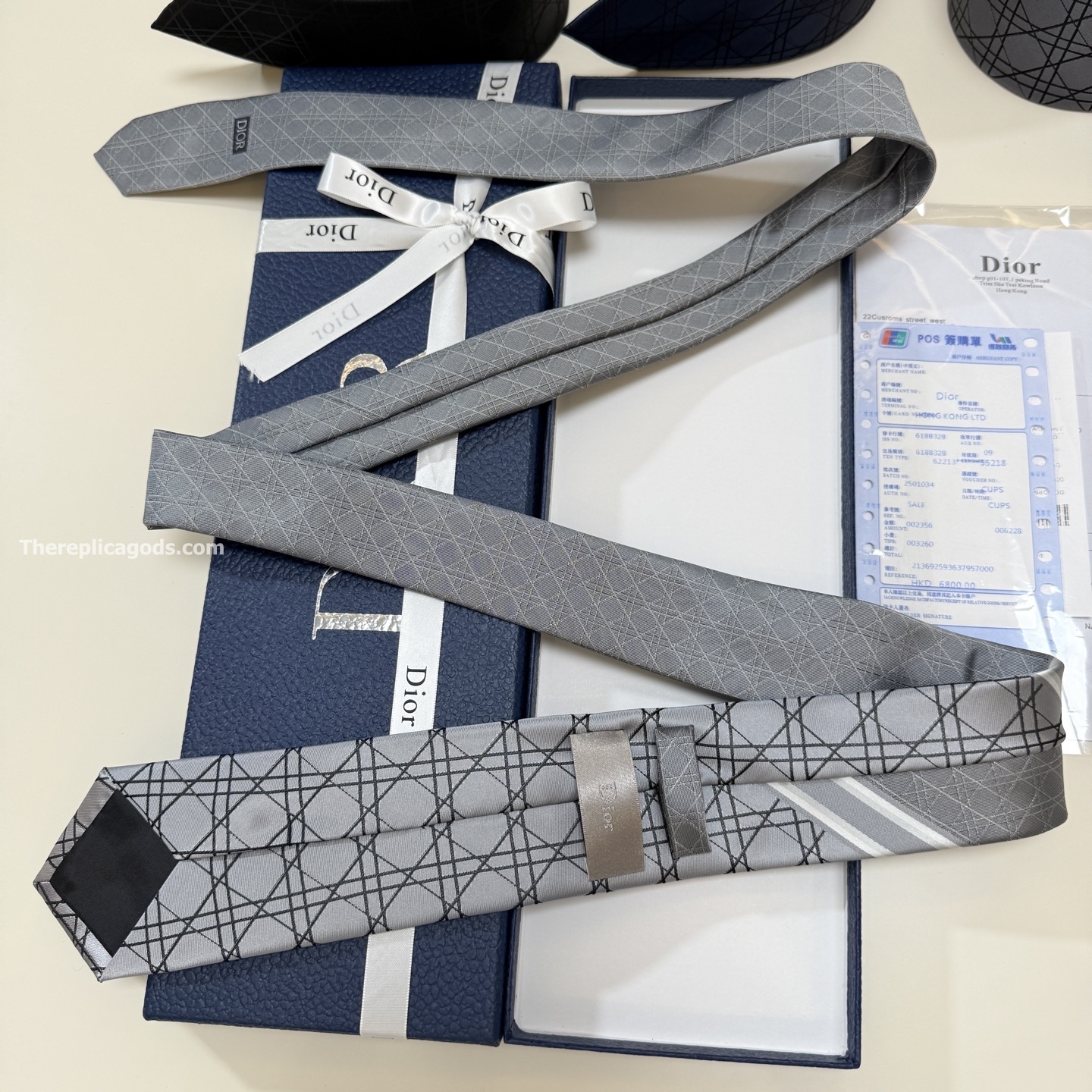 STRIPED CANNAGE TIE GRAY, WHITE AND DEEP GRAY SILK