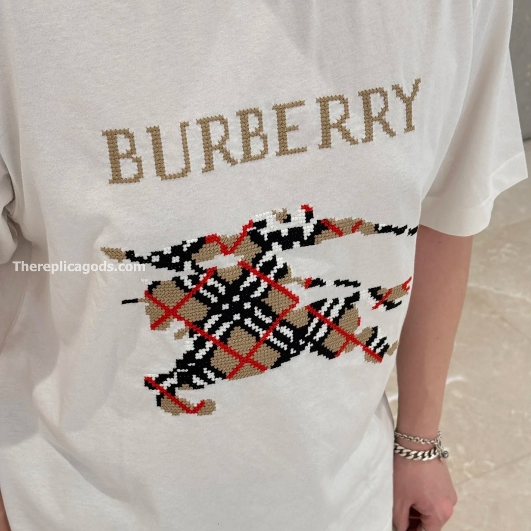 CROSS STITCH EKD​ COTTON T-SHIRT IN WHITE - TP588