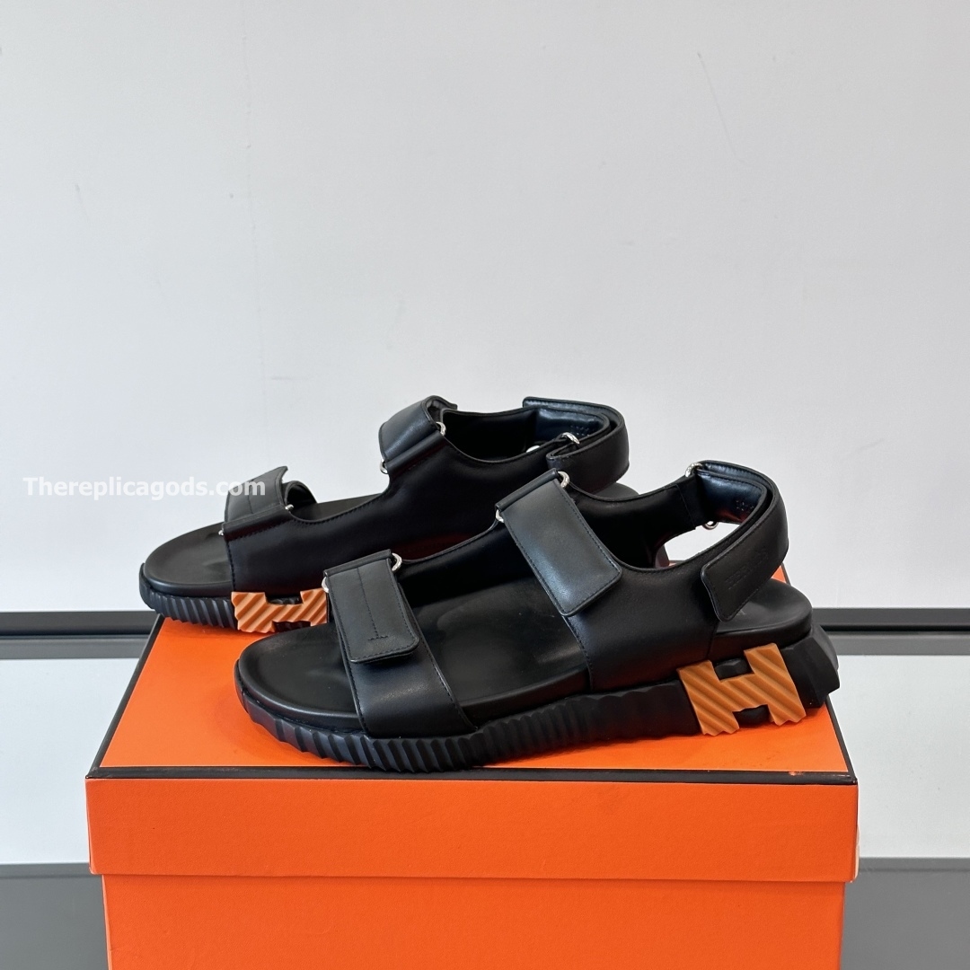 JUNIOR SANDALS IN BLACK - HS110