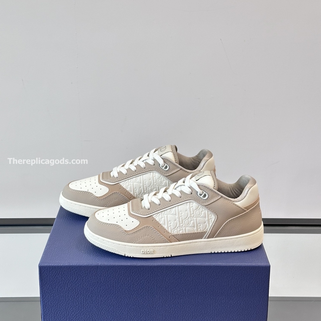 B27 UPTOWN LOW-TOP SNEAKERS BEIGE AND WHITE GRAINED CALFSKIN WITH WHITE GRAVITY LEATHER - CD412