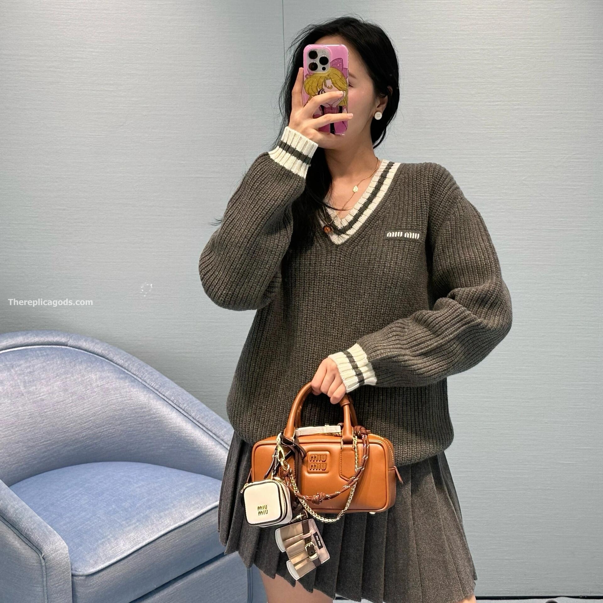 LEATHER KEYCHAIN TRICK IN BEIGE